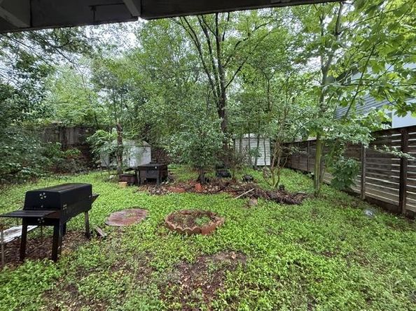 1702 Perez ST, Austin TX 78721