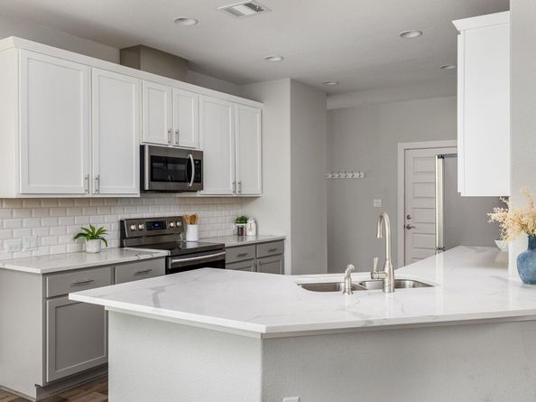 4001 Crockett Ave, Lago Vista TX 78645