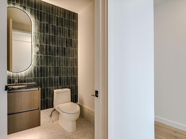 610 Davis ST 4704, Austin TX 78701