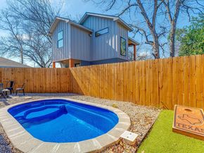 910 Tillery ST, Austin TX 78702