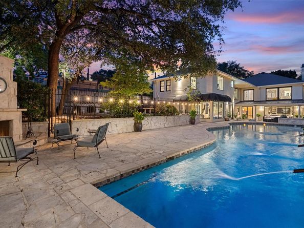 1411 W 10th ST, Austin TX 78703
