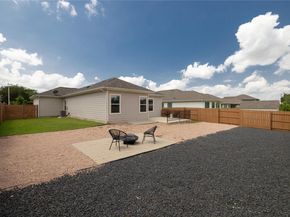 129 Syrah CT, Leander TX 78641