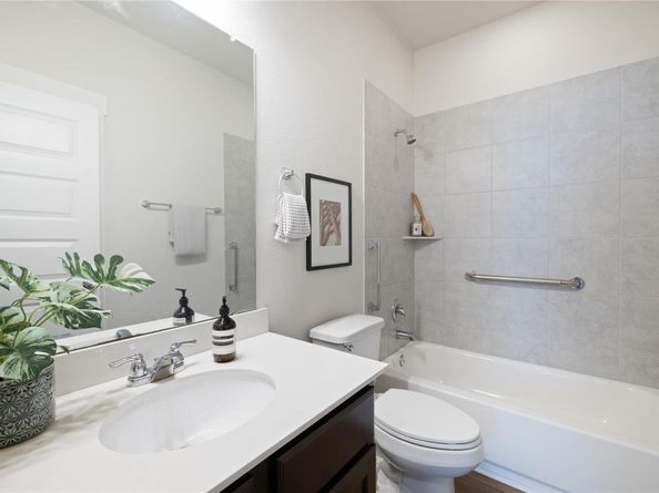 129 Syrah CT, Leander TX 78641
