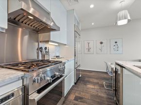 200 Congress Ave 33BB, Austin TX 78701