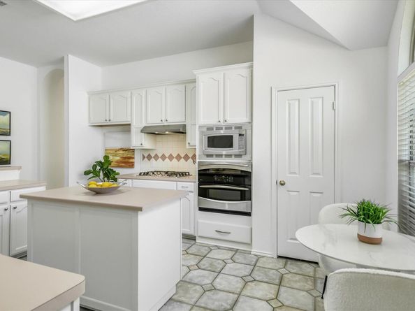 12727 Withers WAY, Austin TX 78727