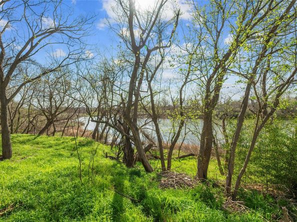 7705 Shelton RD, Austin TX 78725
