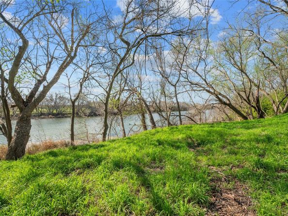 7705 Shelton RD, Austin TX 78725