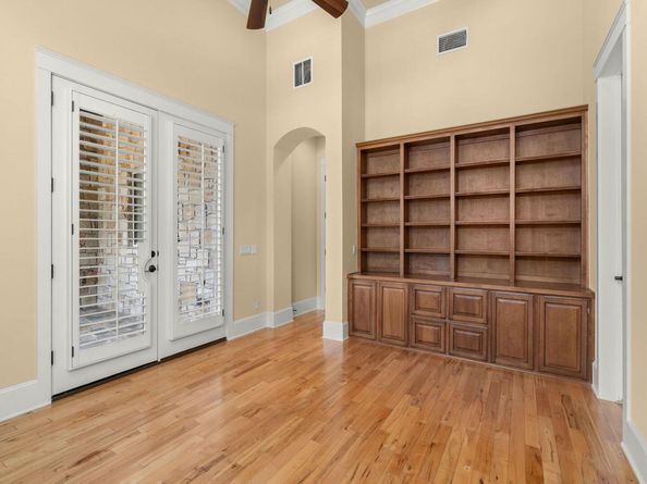 724 Stonewall Ridge LN, Austin TX 78746