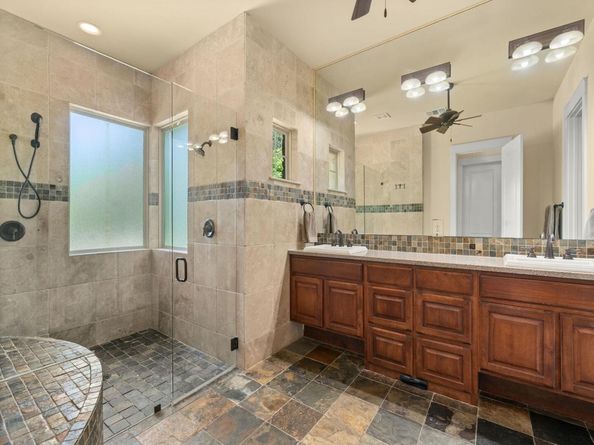 724 Stonewall Ridge LN, Austin TX 78746