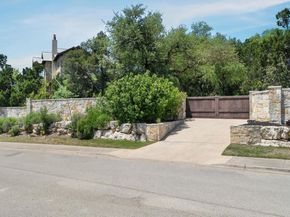 724 Stonewall Ridge LN, Austin TX 78746