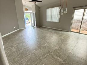 9704 Tall Tree LN 131, Austin TX 78748