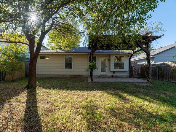 2604 Hutton LN, Leander TX 78641