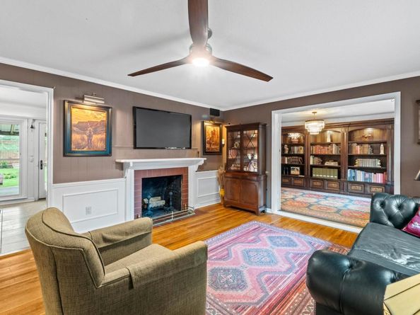 2621 W 45th ST, Austin TX 78731
