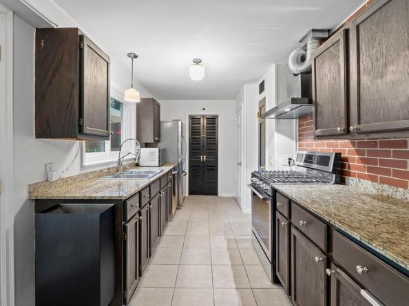 2621 W 45th ST, Austin TX 78731