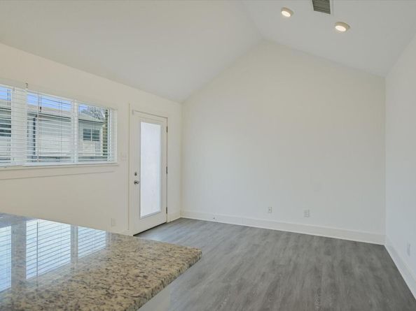 1311 E 52nd ST 2, Austin TX 78723