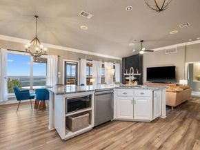 8414 Bronco Buster TRL, Lago Vista TX 78645