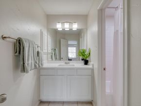 8221 Fern Bluff Ave, Round Rock TX 78681