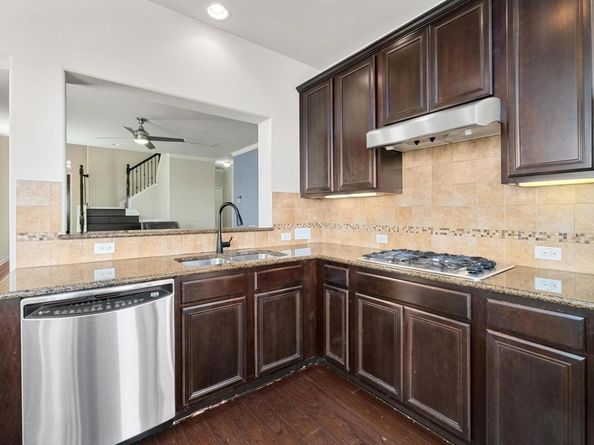 9621 Solana Vista LOOP B, Austin TX 78750