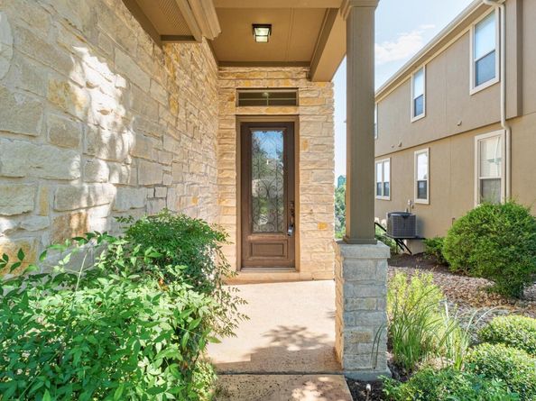 9621 Solana Vista LOOP B, Austin TX 78750