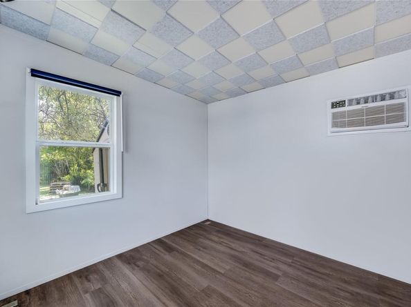 2103 Emmett PKWY, Austin TX 78728