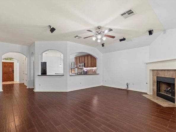 4207 Windberry CT, Round Rock TX 78665
