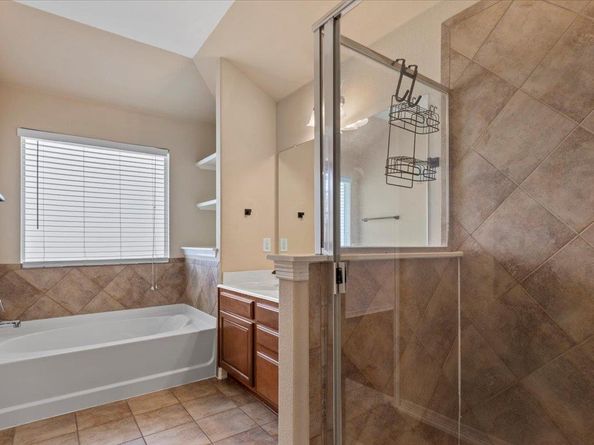 4207 Windberry CT, Round Rock TX 78665