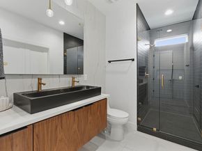 610 Amesbury LN A, Austin TX 78752