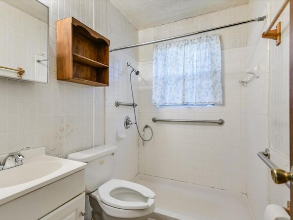 405 Montopolis DR, Austin TX 78741