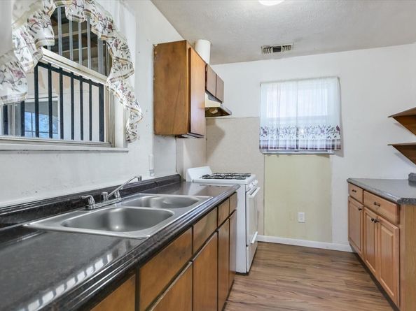 405 Montopolis DR, Austin TX 78741