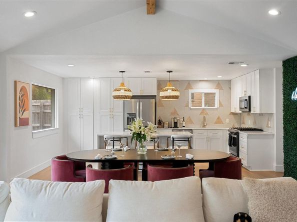 3808 Leafield DR, Austin TX 78749