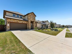 908 Goldilocks LN, Manchaca TX 78652