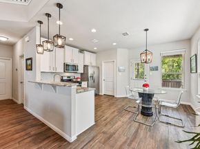 908 Goldilocks LN, Manchaca TX 78652