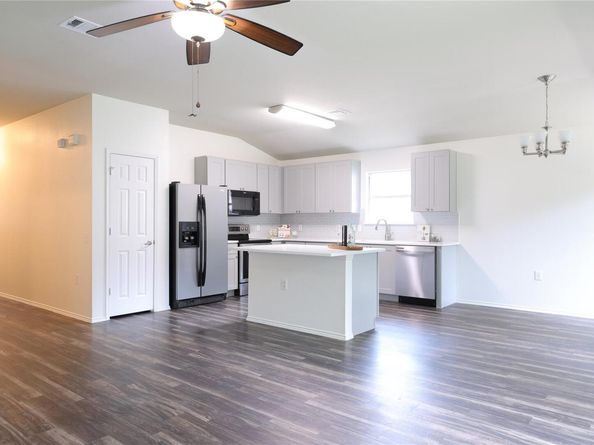 5216 English Glade DR, Austin TX 78724