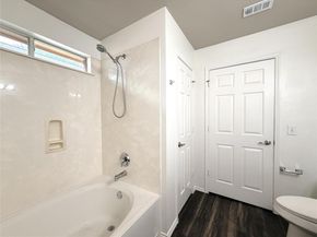 5216 English Glade DR, Austin TX 78724