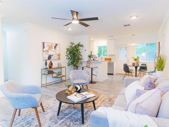 4813 Savorey LN, Austin TX 78744
