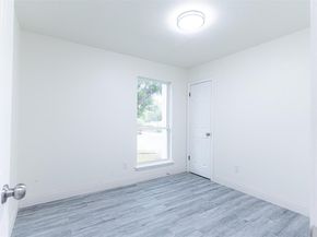 4813 Savorey LN, Austin TX 78744