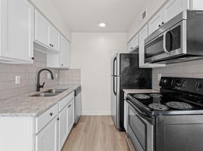 3819 Southway DR 220, Austin TX 78704