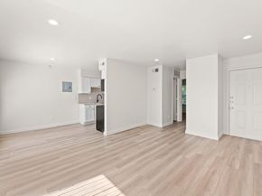 3819 Southway DR 220, Austin TX 78704