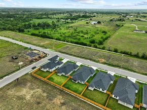 19909 Hirono DR, Manor TX 78653