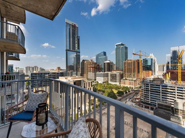 360 Nueces ST 1805, Austin TX 78701