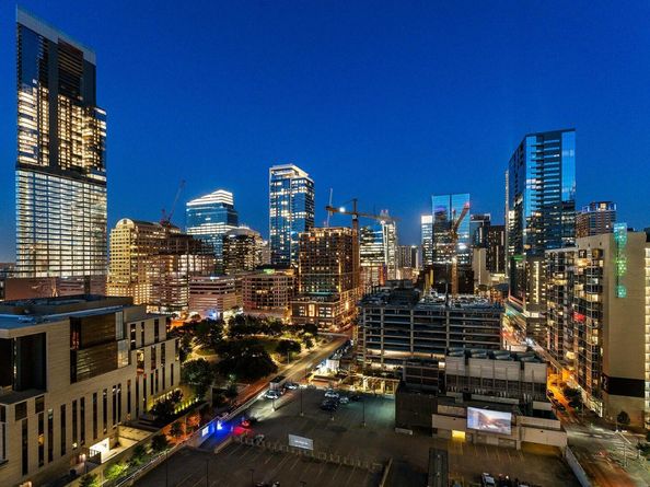 360 Nueces ST 1805, Austin TX 78701