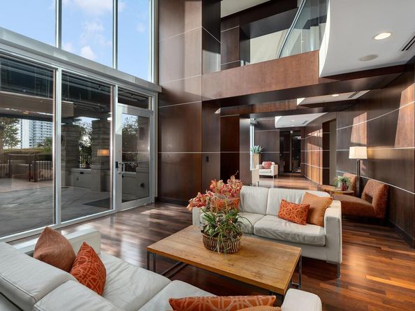 360 Nueces ST 1805, Austin TX 78701