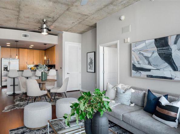 360 Nueces ST 1805, Austin TX 78701