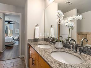 360 Nueces ST 1805, Austin TX 78701