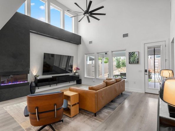 8208 Thelma Jean DR, Austin TX 78744