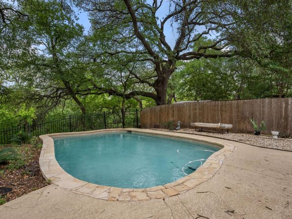 5300 Suburban DR, Austin TX 78745