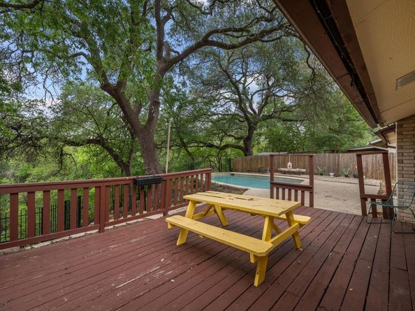 5300 Suburban DR, Austin TX 78745