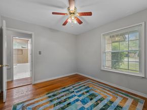 5300 Suburban DR, Austin TX 78745