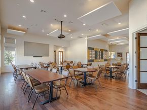 108 Rivalto CIR 5, Lakeway TX 78734