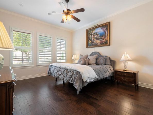 108 Rivalto CIR 5, Lakeway TX 78734